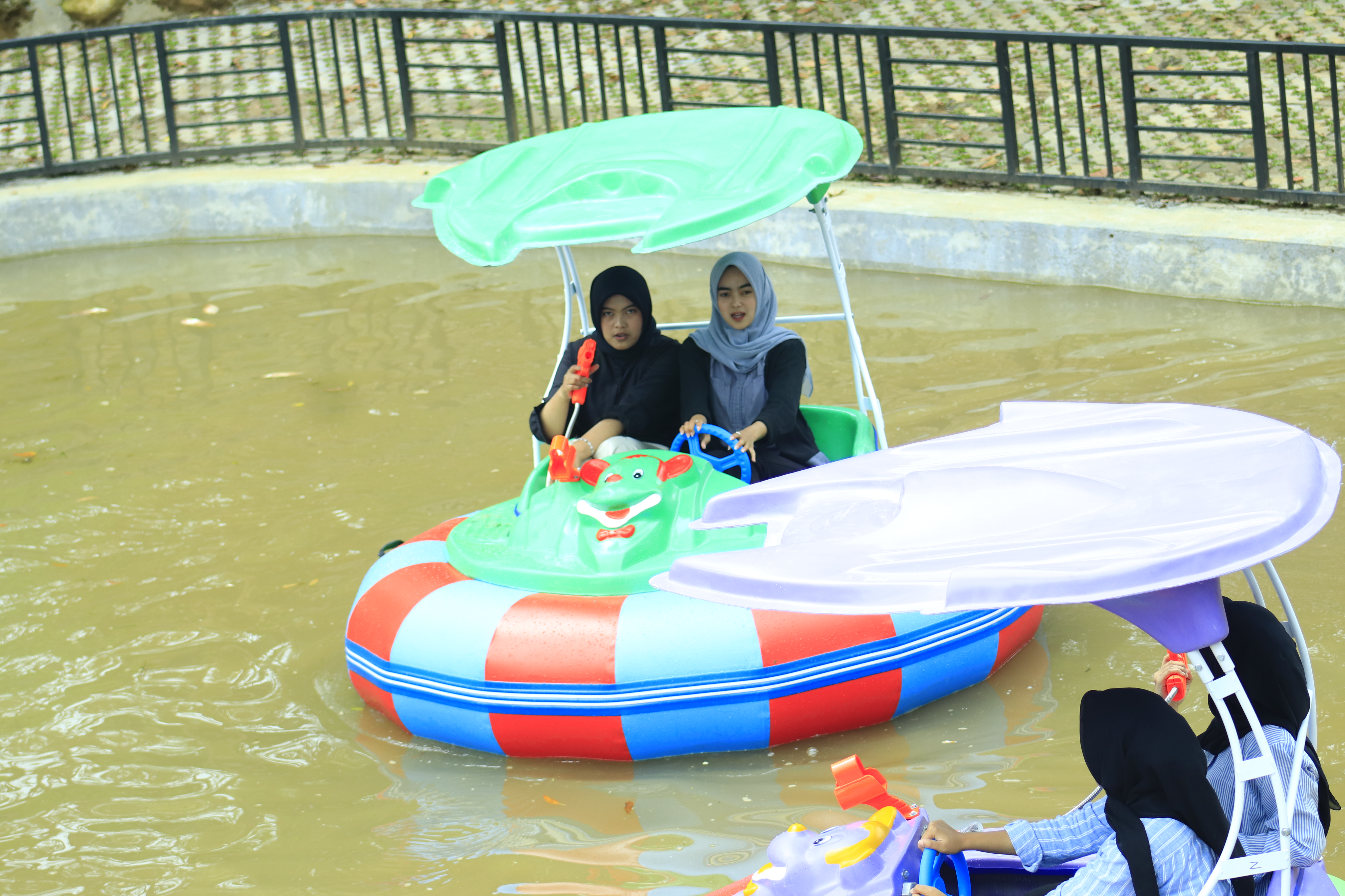 Bumber Boat - View 1